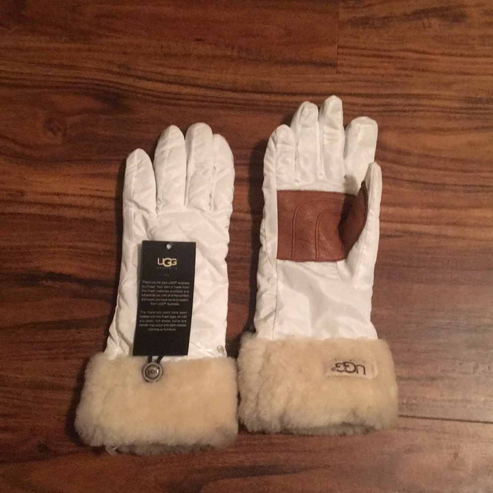 Ugg winter gloves